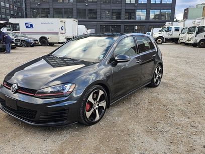 Used 2017 Volkswagen GTI SE