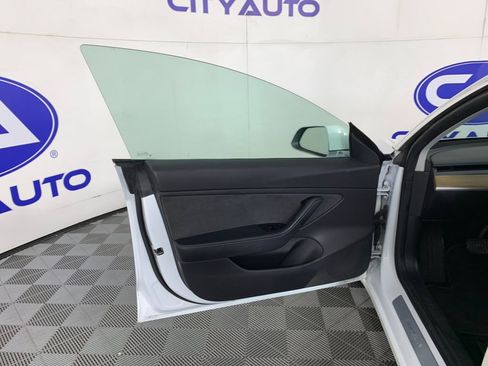 Used 2019 Tesla Model 3 Long Range image 14