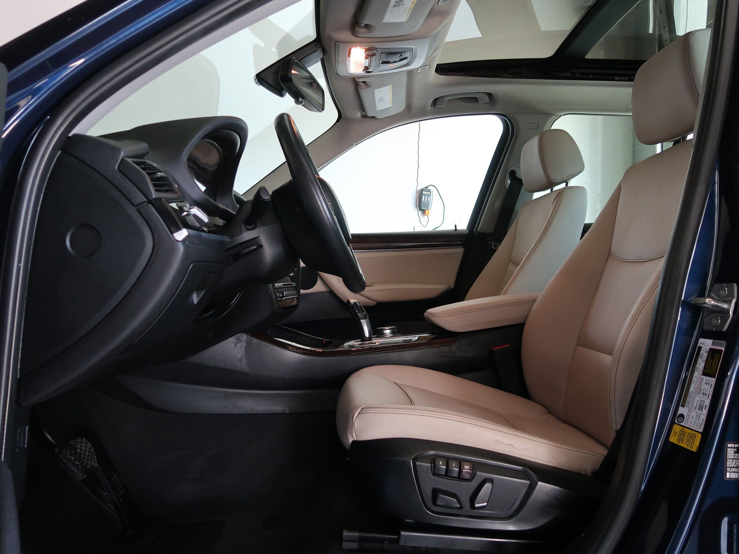Used 2017 BMW X3 sDrive28i RWD image 29