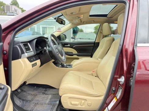 Used 2016 Toyota Highlander Limited AWD/4WD image 8