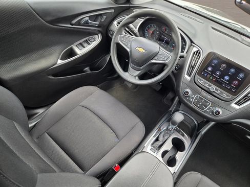 Used 2025 Chevrolet Malibu LT FWD image 15