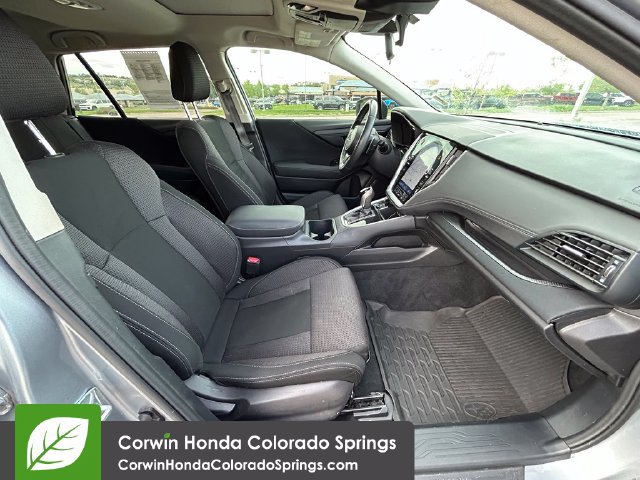 Used 2024 Subaru Outback Premium AWD/4WD image 31
