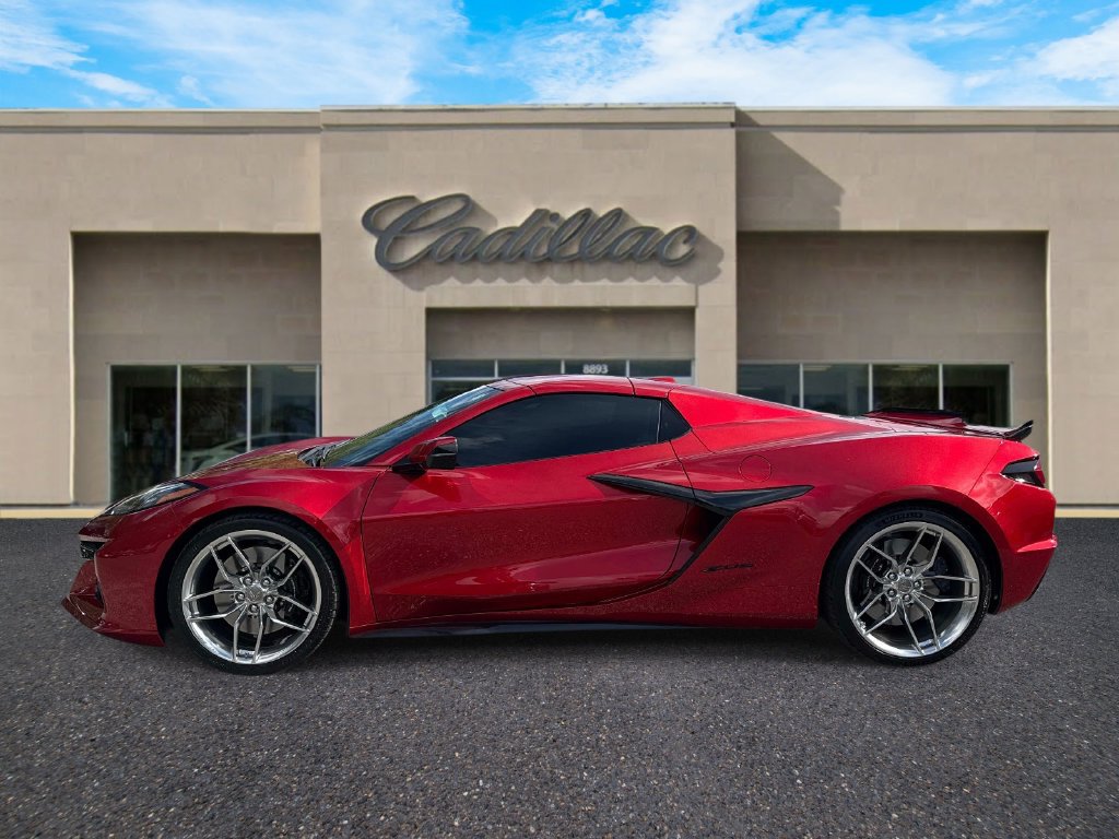 Used 2025 Chevrolet Corvette Z06 RWD image 6