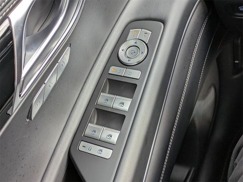 Used 2025 Genesis GV80 2.5T image 23