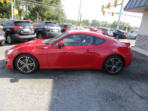 Used 2013 Scion FR-S image 5
