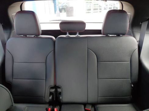 Used 2025 Chevrolet Traverse RS w/ LPO, Floor Liner Package AWD/4WD image 33