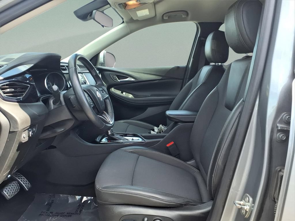 Certified 2023 Buick Encore GX Select w/ Sport Touring Package FWD image 11