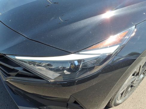 Certified 2023 Hyundai Elantra SEL w/ Preferred Accessory Package FWD image 11