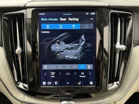 Certified 2023 Volvo XC60 B5 Ultimate w/ Climate Package image 19
