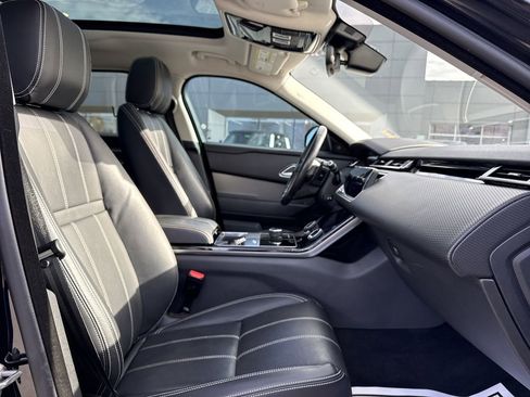 Used 2018 Land Rover Range Rover Velar S image 18