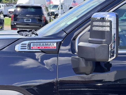 Used 2025 GMC Sierra 2500 Denali w/ Denali Reserve Package AWD/4WD image 11