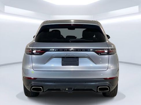 Certified 2022 Porsche Cayenne AWD/4WD image 6