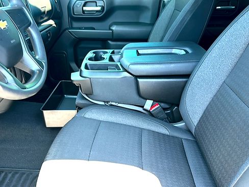 Used 2025 Chevrolet Silverado 1500 Custom w/ Turbomax Blackout Package RWD image 13