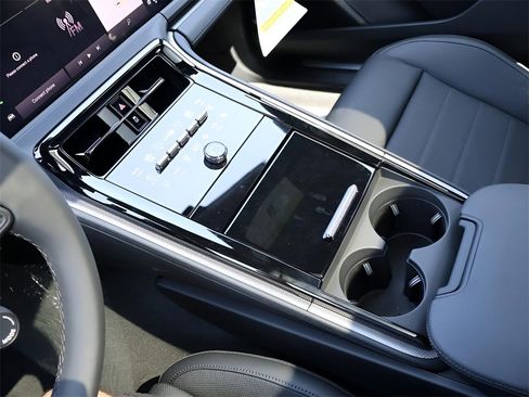 New 2025 Porsche Panamera image 24