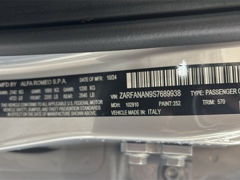 New 2025 Alfa Romeo Giulia Base w/ Driving Assist Package image 20