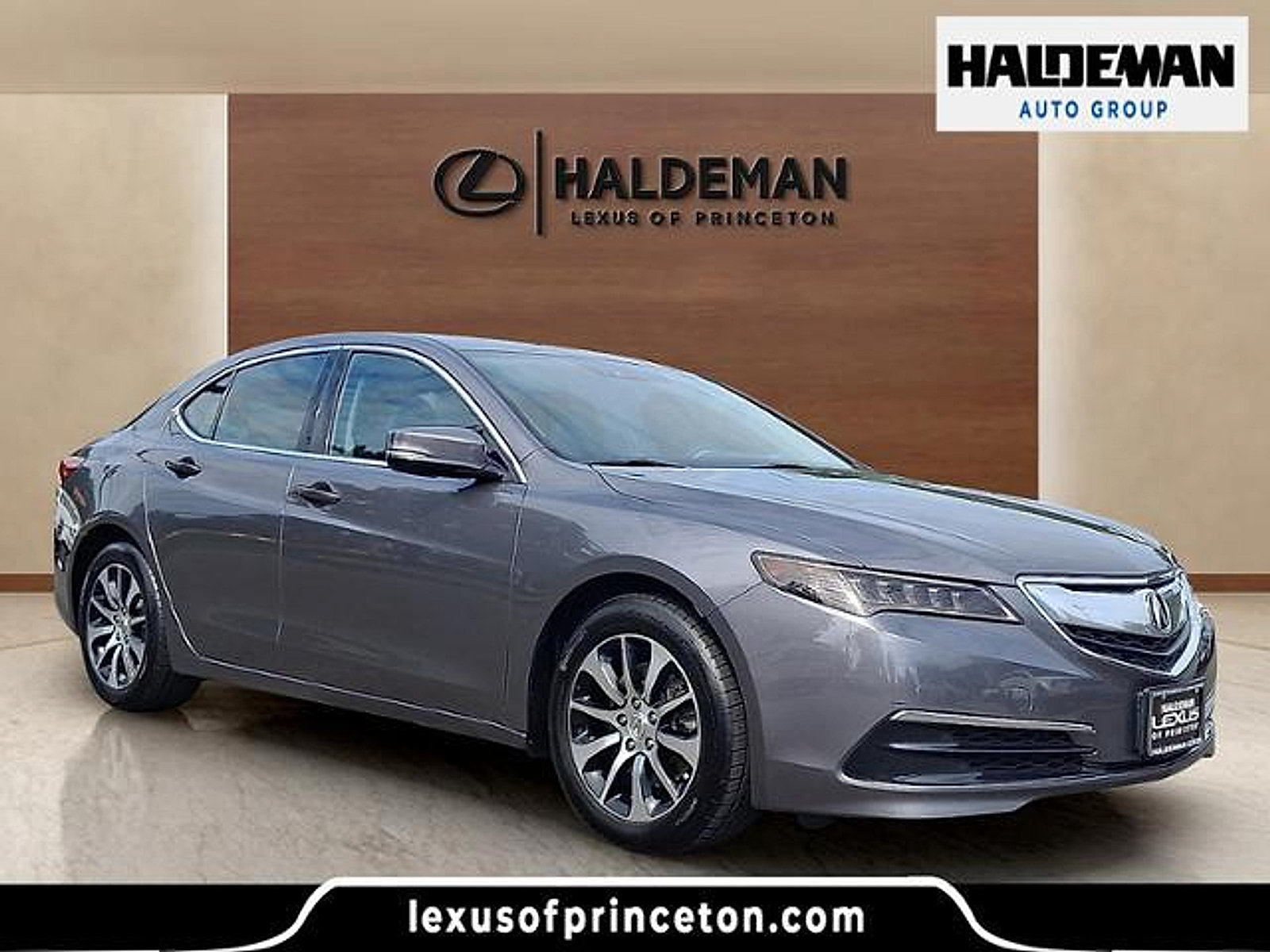 Used 2017 Acura TLX w/ Technology Package FWD image 1