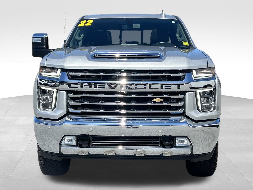 Used 2022 Chevrolet Silverado 3500 LTZ w/ LTZ Plus Package AWD/4WD image 9