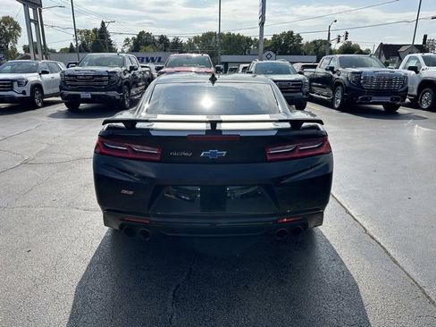Used 2016 Chevrolet Camaro SS image 7