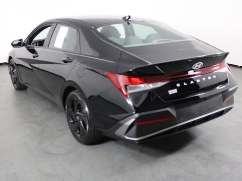 Certified 2026 Hyundai Elantra Sport FWD image 16