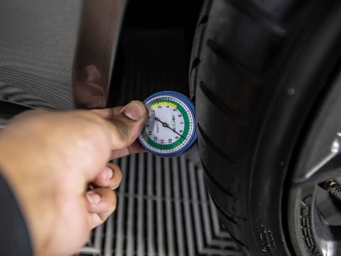 Used 2012 Aston Martin V8 Vantage image 42