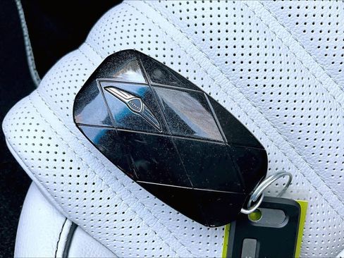 Used 2025 Genesis G70 3.3T Advanced image 15