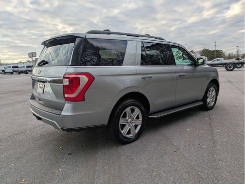 Certified 2021 Ford Expedition XLT image 6