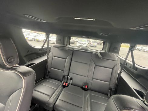 Used 2021 GMC Yukon XL SLT w/ SLT Luxury Plus Package image 30