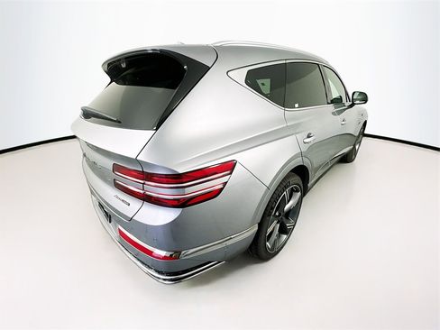 Certified 2025 Genesis GV80 3.5T Prestige image 7