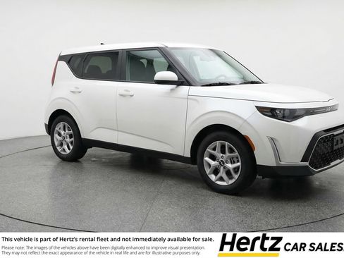 Used 2025 Kia Soul LX w/ LX Technology Package image 1