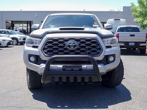 Used 2021 Toyota Tacoma TRD Sport w/ TRD Premium Sport Package AWD/4WD image 3