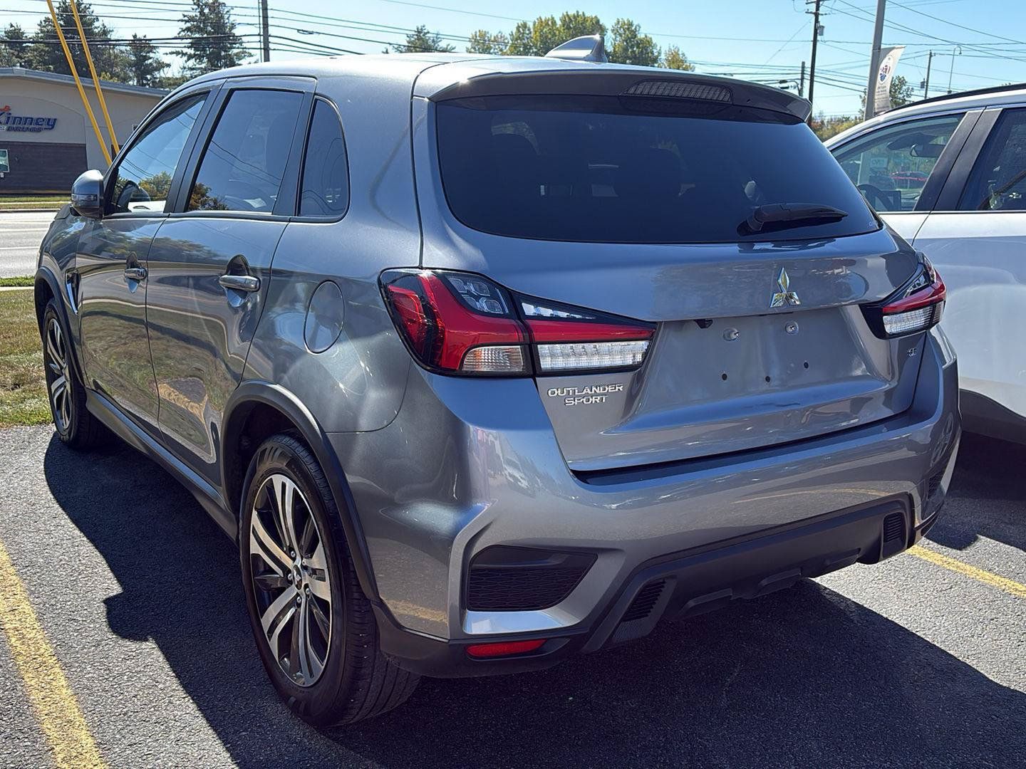 Used 2025 Mitsubishi Outlander Sport SE AWD/4WD image 4
