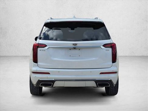 Used 2021 Cadillac XT6 Premium Luxury FWD image 6