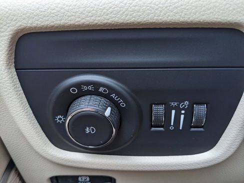 New 2026 Jeep Grand Cherokee Limited RWD image 51