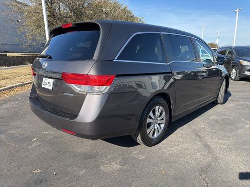 Used 2016 Honda Odyssey SE image 3