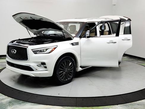 Used 2021 INFINITI QX80 Sensory w/ All-Season Package image 9