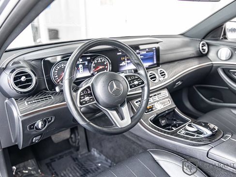 Used 2019 Mercedes-Benz E 300 4MATIC w/ Driver Assistance Package image 21