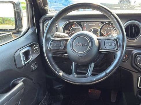 Used 2022 Jeep Wrangler Unlimited Sport w/ Sun And Sound Package AWD/4WD image 21