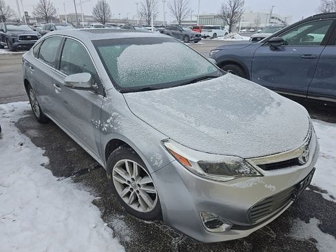 Used 2015 Toyota Avalon XLE Premium image 5