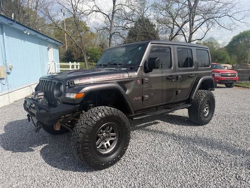 Used 2019 Jeep Wrangler Unlimited Rubicon image 2