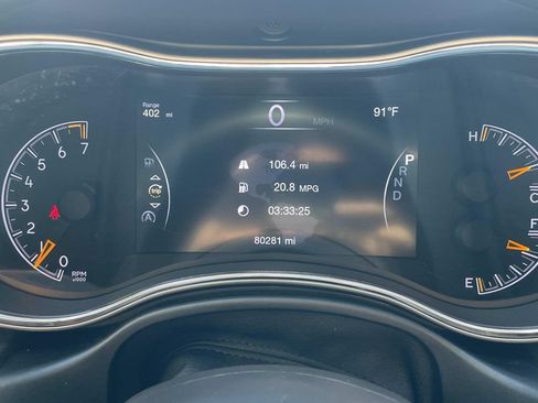 Used 2018 Jeep Grand Cherokee Laredo AWD/4WD image 19