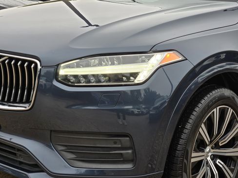 Used 2020 Volvo XC90 T6 Momentum image 9