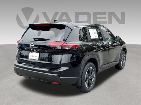 Used 2025 Nissan Rogue SV FWD image 8