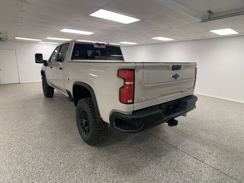 New 2026 Chevrolet Silverado 2500 ZR2 AWD/4WD image 6