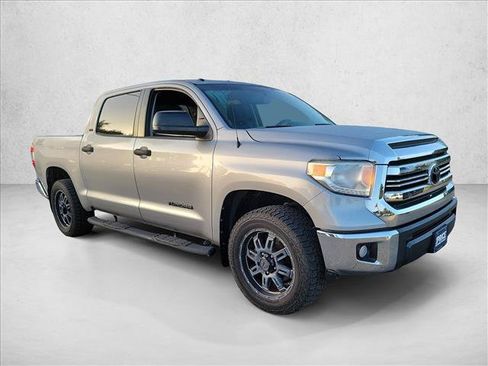 Used 2016 Toyota Tundra SR5 w/ SR5 Upgrade Package RWD image 3