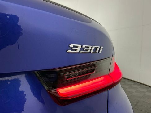 Used 2023 BMW 330i Sedan w/ M Sport Package RWD image 29