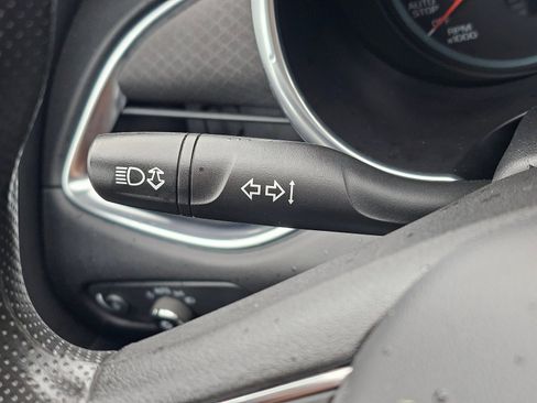 Used 2020 Chevrolet Malibu LT image 39