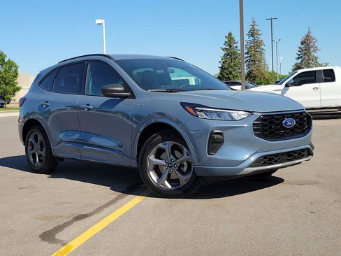 Used 2024 Ford Escape ST-Line w/ Tech Pack #1 AWD/4WD image 32