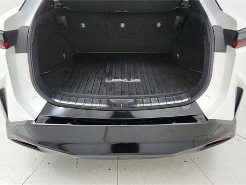 Used 2024 Lexus RZ 450e Premium w/ Technology Package image 14