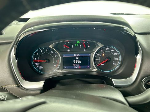 Used 2021 Chevrolet Traverse LT w/ LPO, Blackout Package image 13