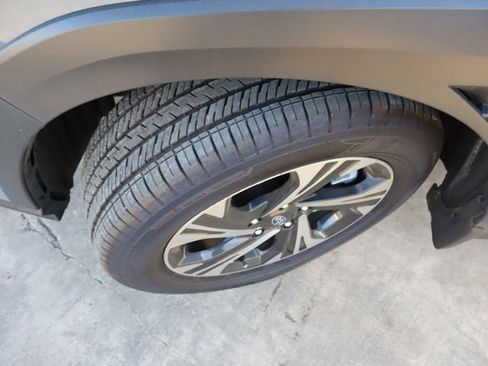 Certified 2025 Subaru Crosstrek 2.0i Premium w/ Convenience Package #2 AWD/4WD image 41